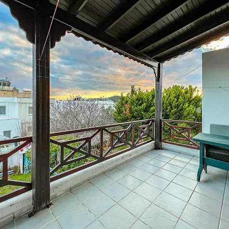Huge 3Br Villa With A Beautiful Garden At Ortakent Vilă *