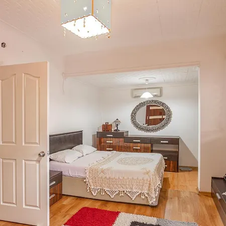 빌라 Huge 3Br Villa With A Beautiful Garden At Ortakent Bodrum