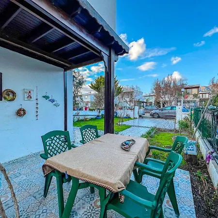 Villa Huge 3Br Villa With A Beautiful Garden At Ortakent *